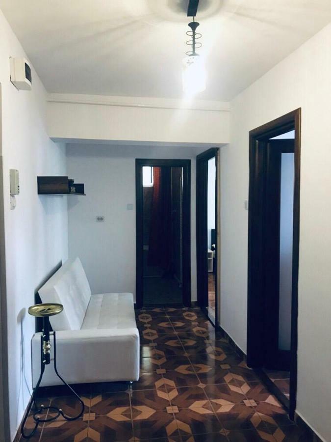 - Brown Suite - Ultracentral Piatra Neamt Exterior photo